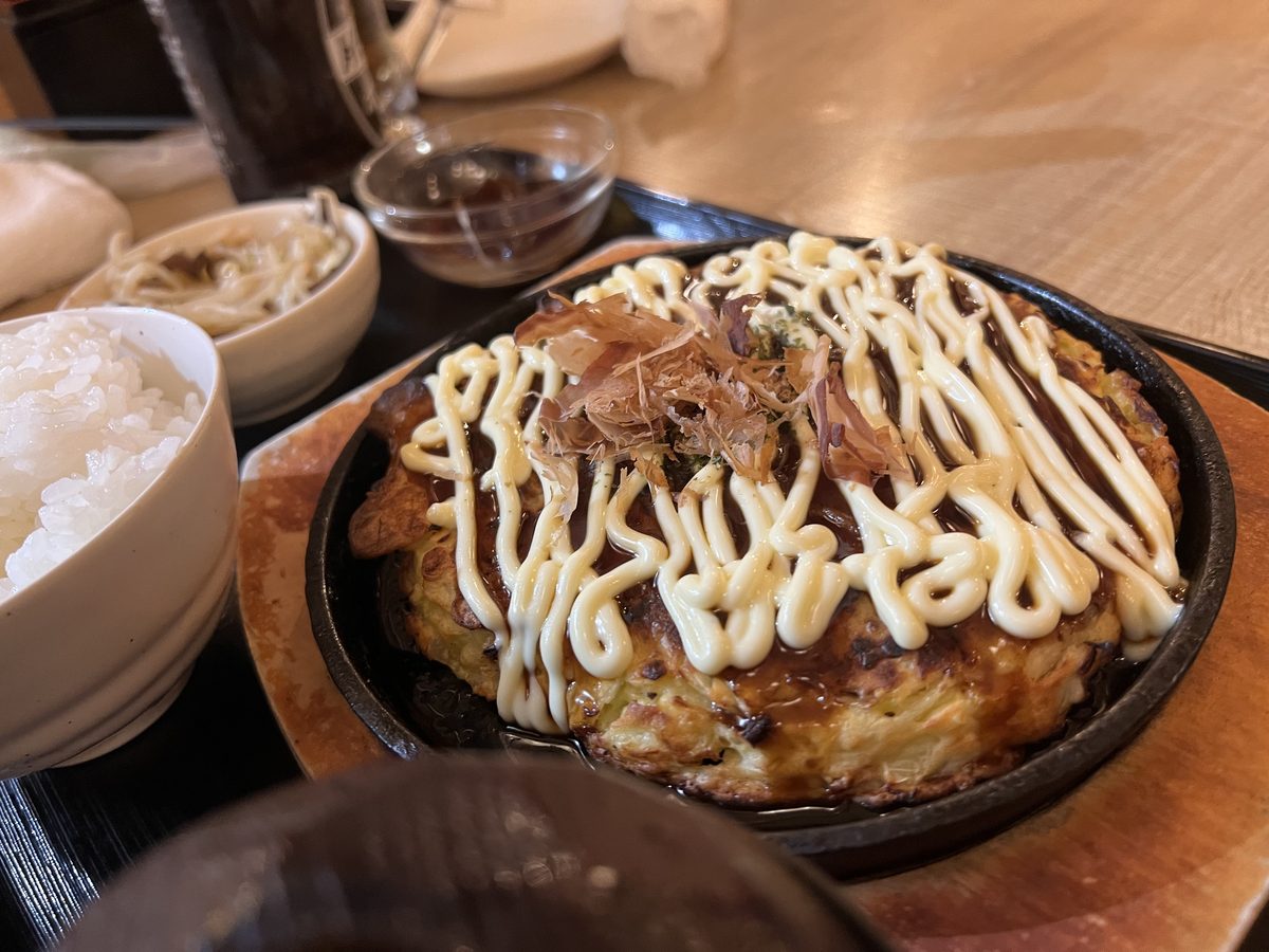 青葉商店 お好み焼き定食