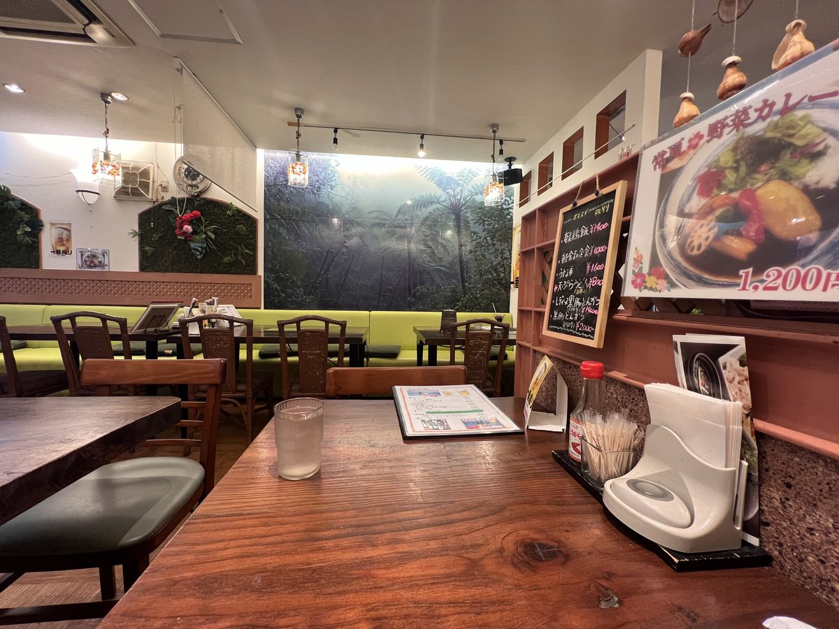 瀬里奈 店内