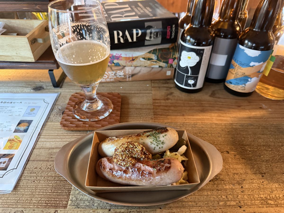 BEER STAND STOCK クラフトソーセージ2本と湘南ゴールド
