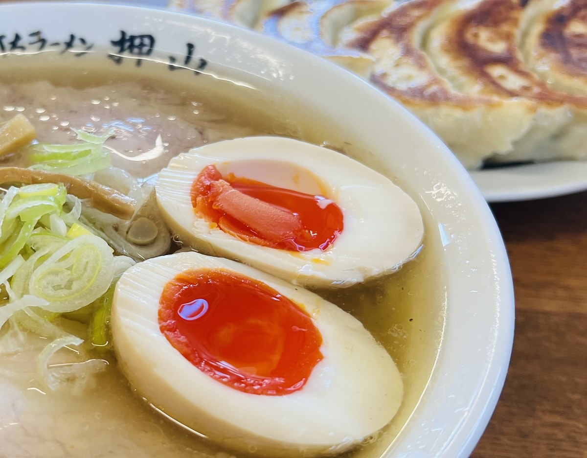 押山 煮卵の断面 那須御養卵