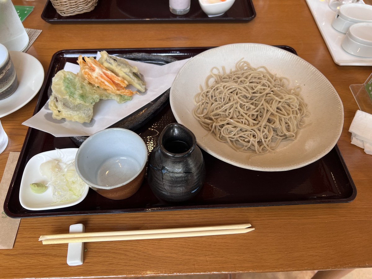 ゆるりの森 常陸秋そばと野菜天ぷら
