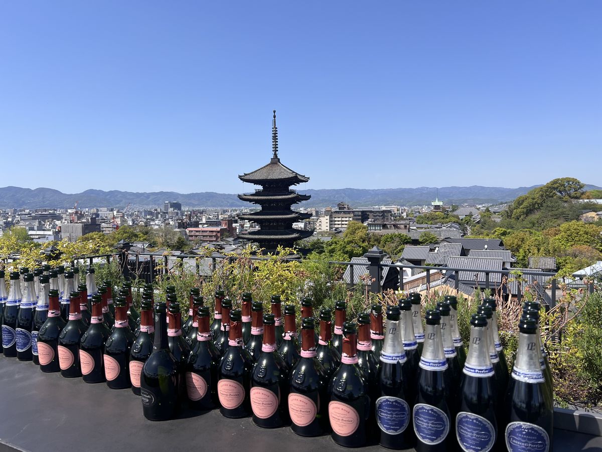 K36 Rooftop 屋上から見た八坂の塔と京都市街