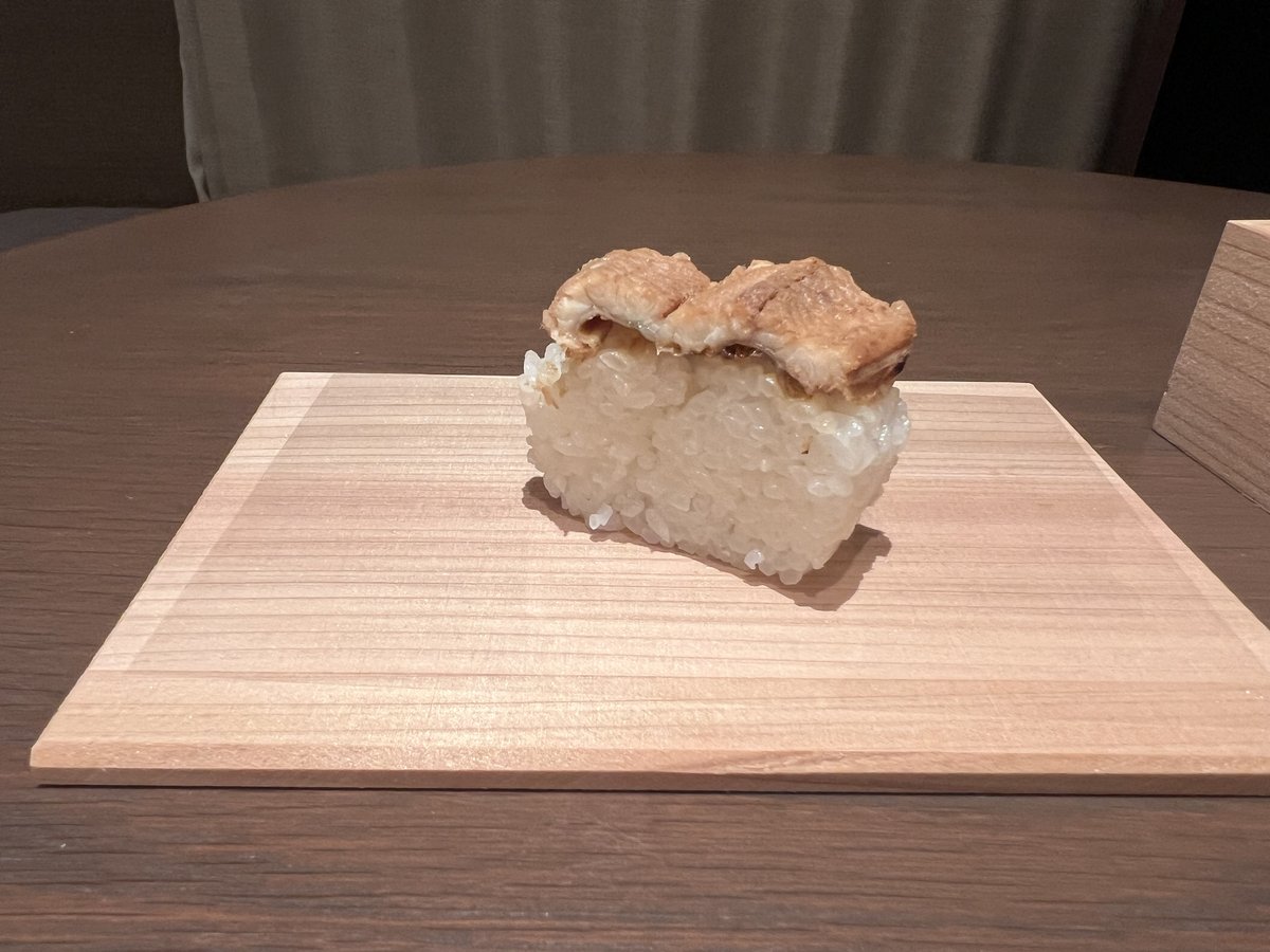 焼穴子寿司の一貫