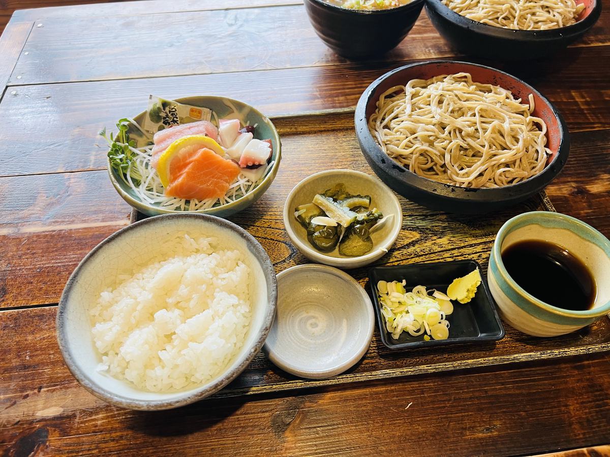 あづま庵 刺身定食