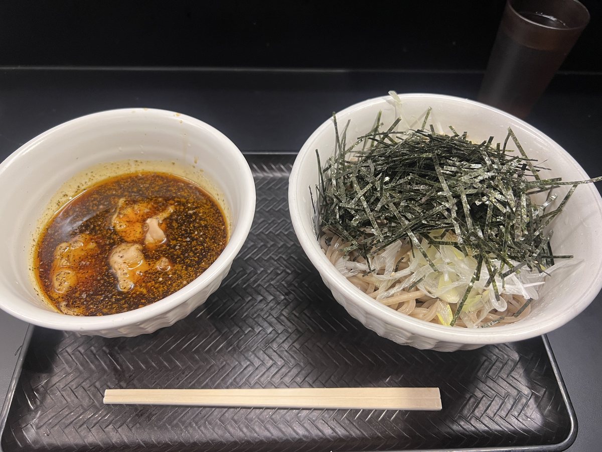 なぜ蕎麦にラー油を入れるのか。五反田店 2024年11月