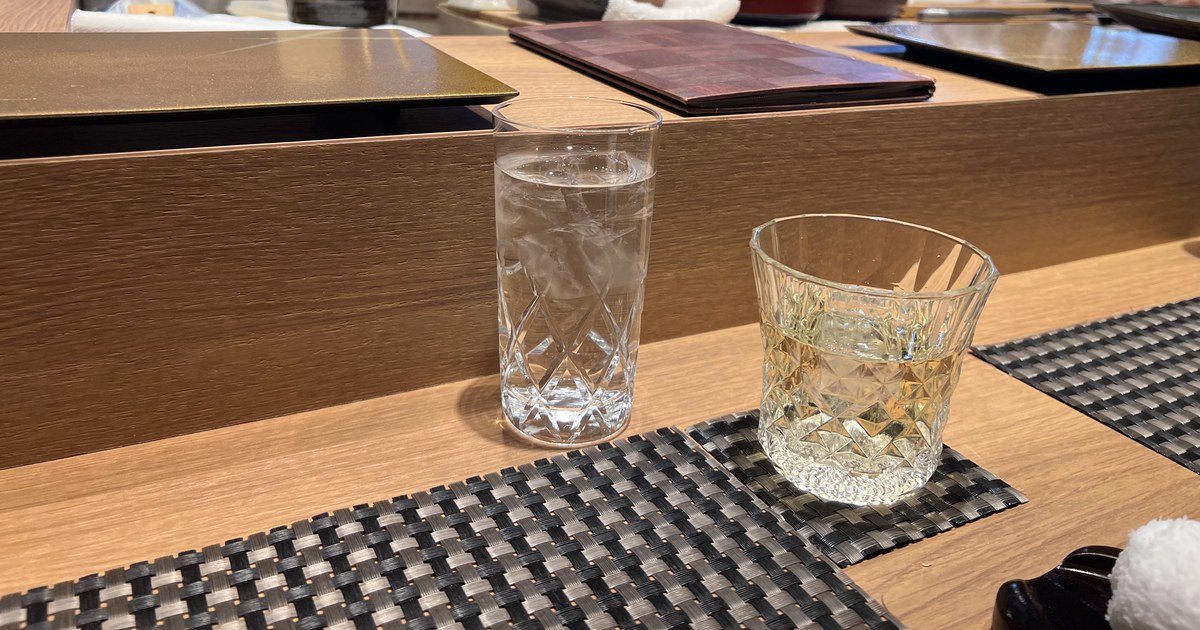 立川すしなんば 焼酎ロックとチェイサー