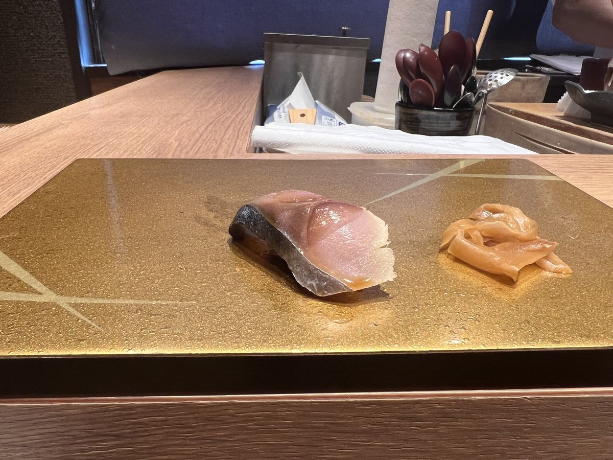立川すしなんば しめ鯖の握り