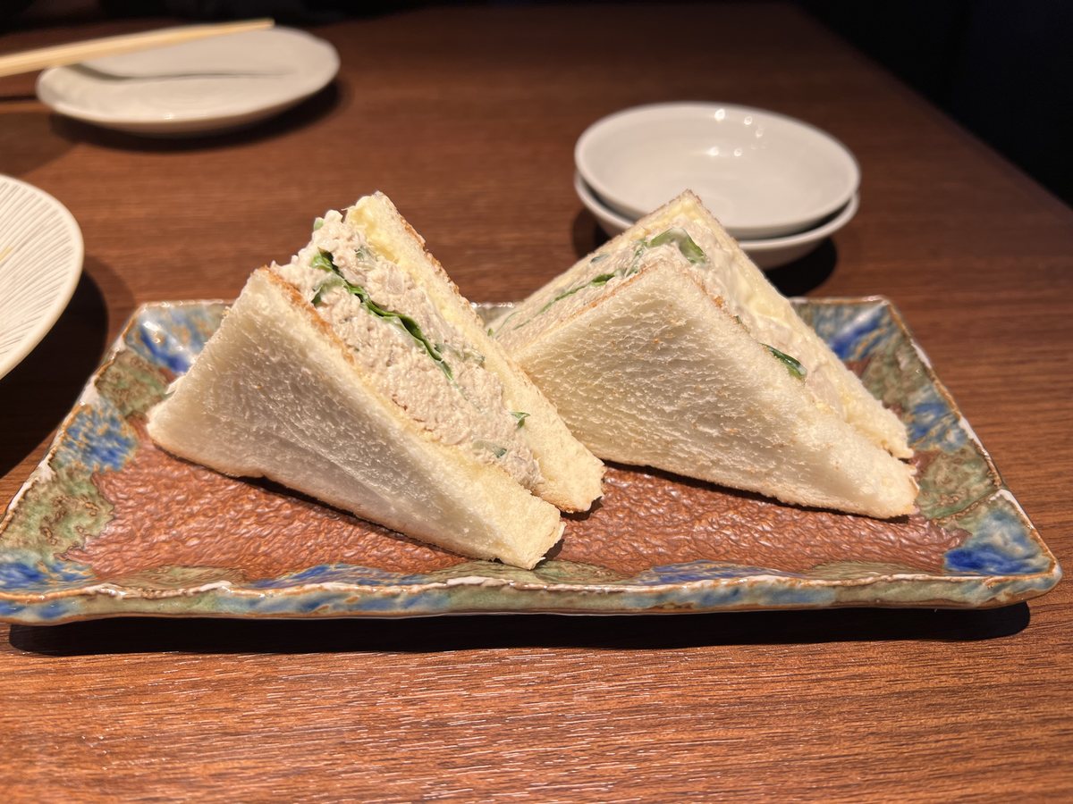 立川すしわさび 寿司屋が本気で作ったツナサンド 和皿
